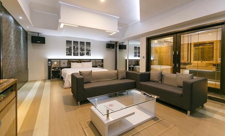 Soho Motel Таоюань Экстерьер фото